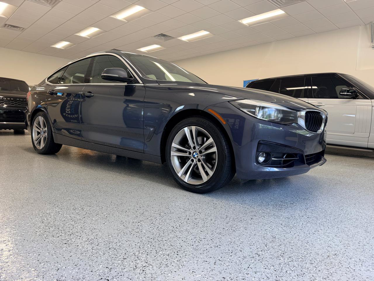 Used 2017 BMW 330i Gran Turismo xDrive AWD/4WD image 10