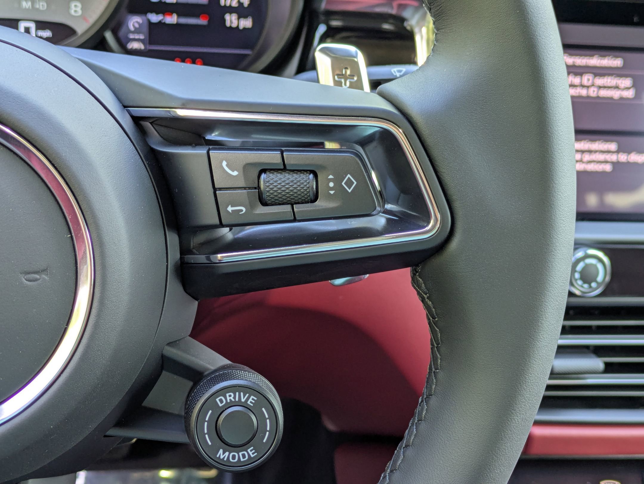 New 2025 Porsche Macan S AWD/4WD image 10