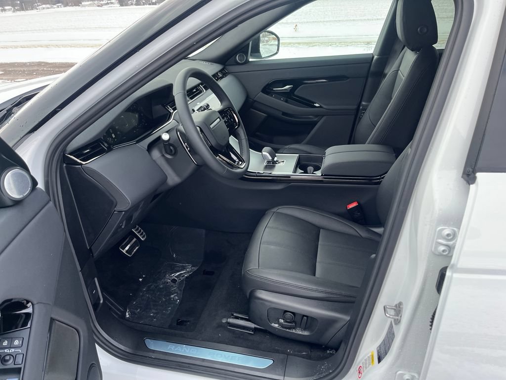 New 2026 Land Rover Range Rover Evoque Dynamic SE AWD/4WD image 9