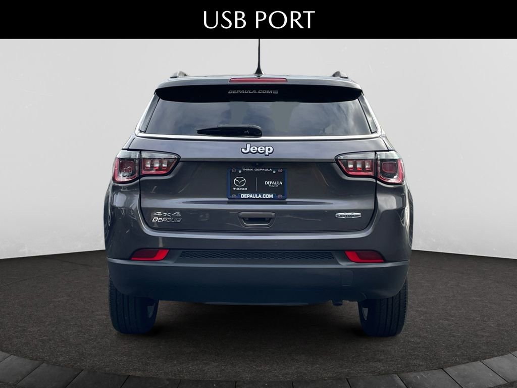 Used 2022 Jeep Compass Latitude image 4