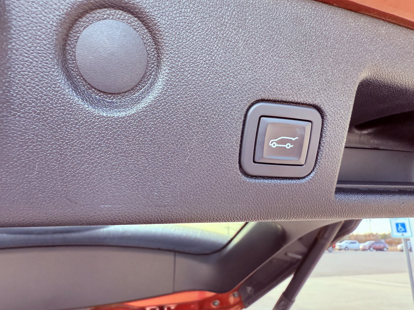 Used 2019 Chevrolet Equinox LT image 10