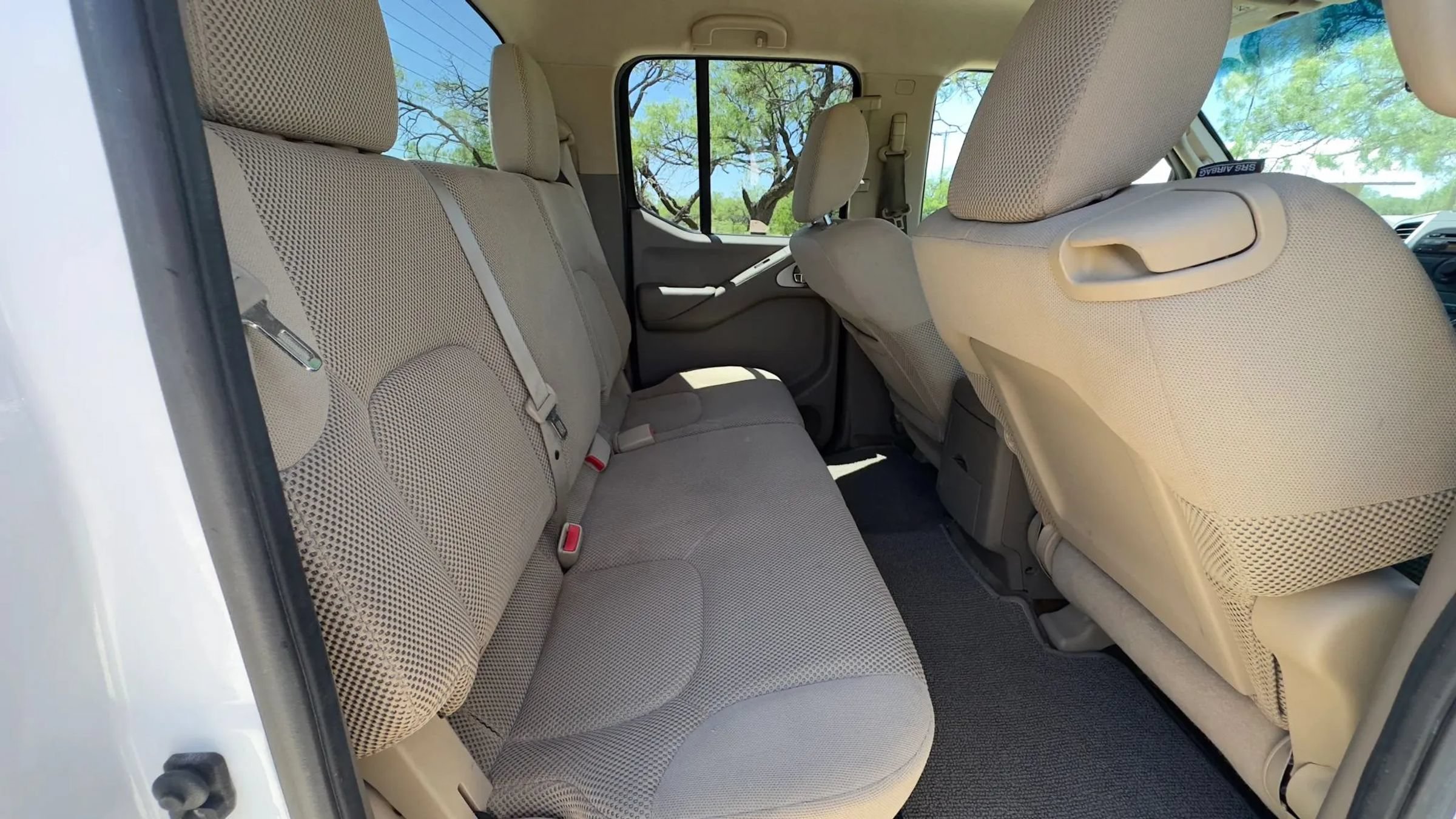 Used 2012 Nissan Frontier SV RWD image 31