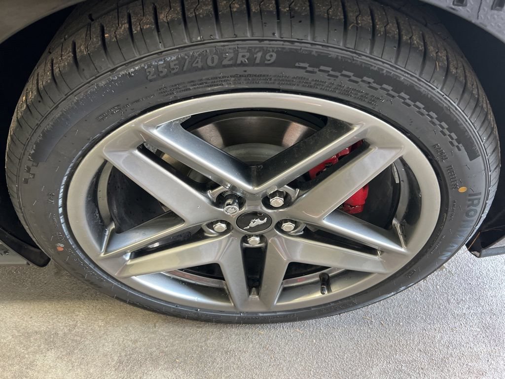 Used 2024 Ford Mustang Coupe RWD image 29