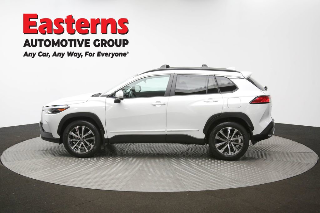 Used 2022 Toyota Corolla Cross XLE w/ Convenience Package image 57