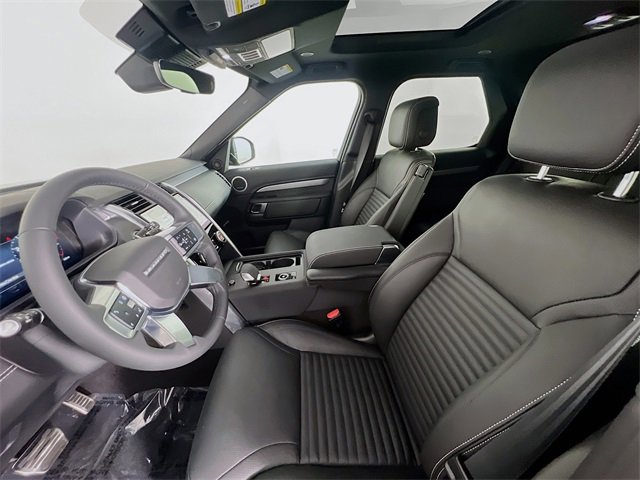 Used 2024 Land Rover Discovery Dynamic SE image 20