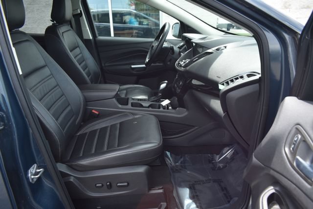 Used 2019 Ford Escape Titanium AWD/4WD image 46
