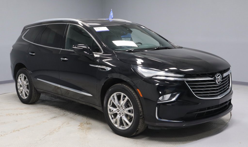Used 2023 Buick Enclave Essence w/ Experience Buick Package image 1