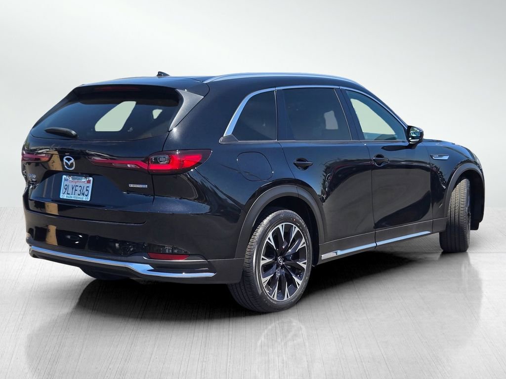Certified 2024 MAZDA CX-90 Plug-In Hybrid w/ Premium Plus AWD/4WD image 4