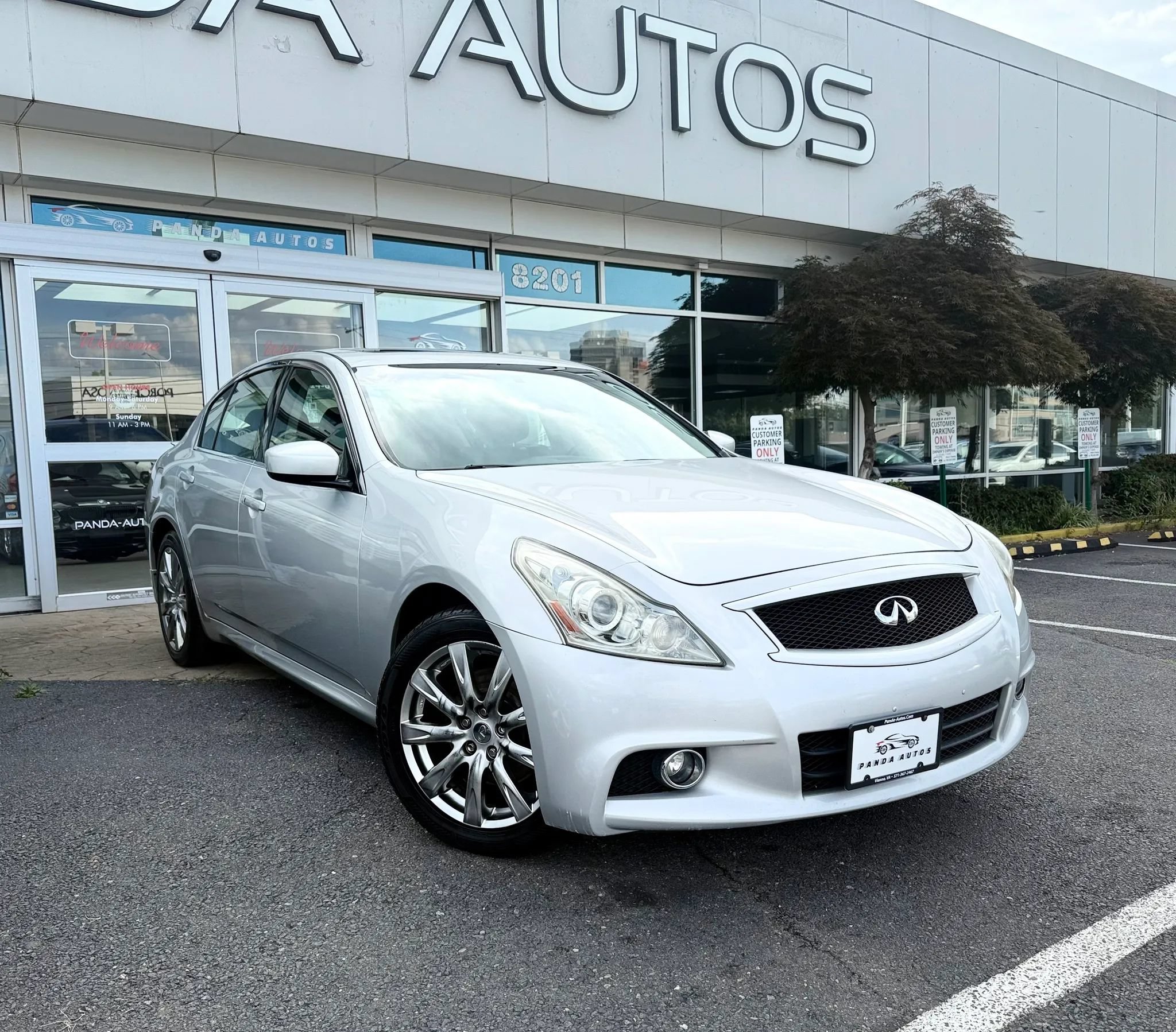 Used 2011 INFINITI G37 x Sedan w/ Premium Pkg