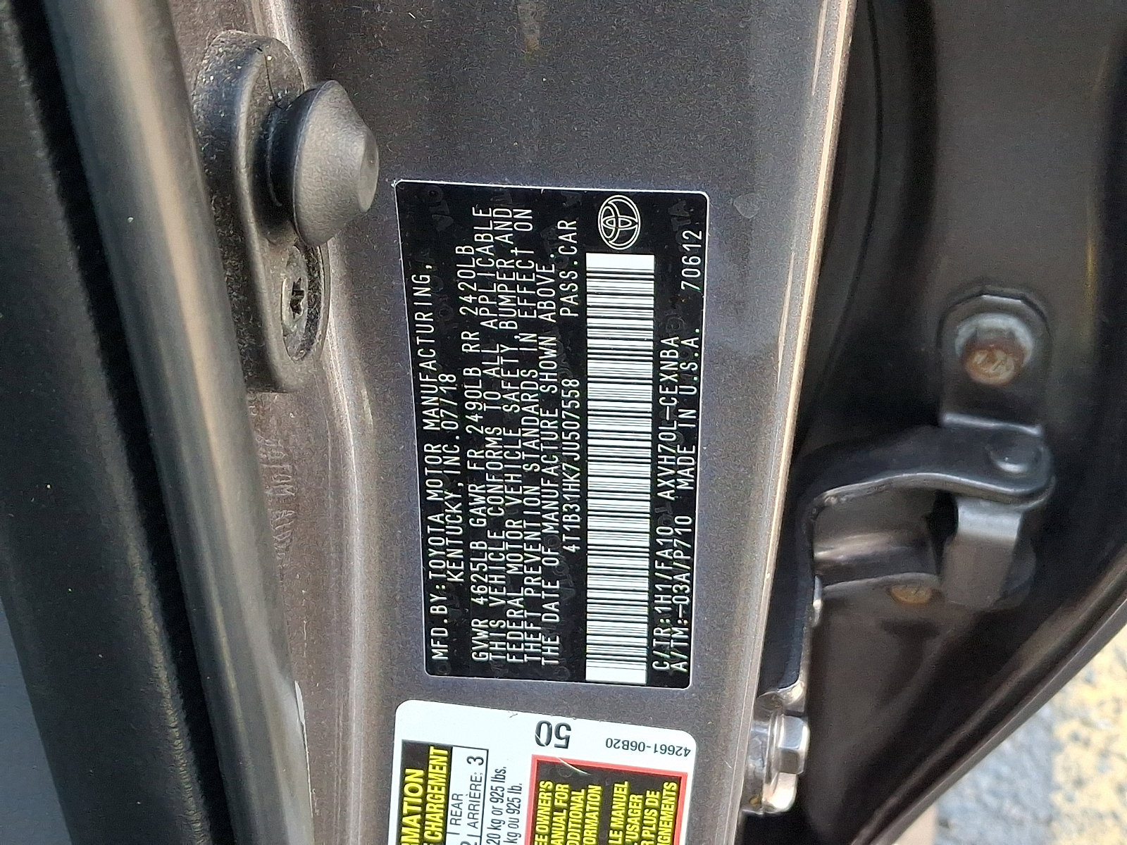 Used 2018 Toyota Camry LE image 28