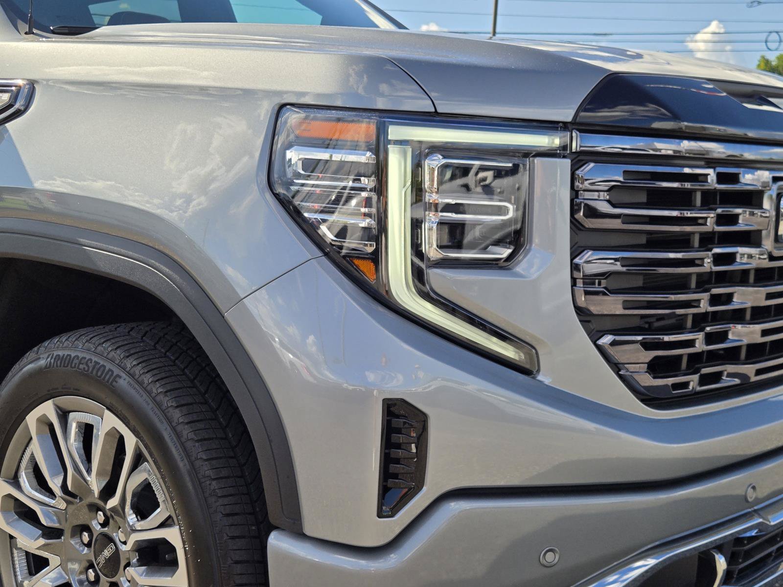 Used 2026 GMC Sierra 1500 Denali Ultimate AWD/4WD image 5