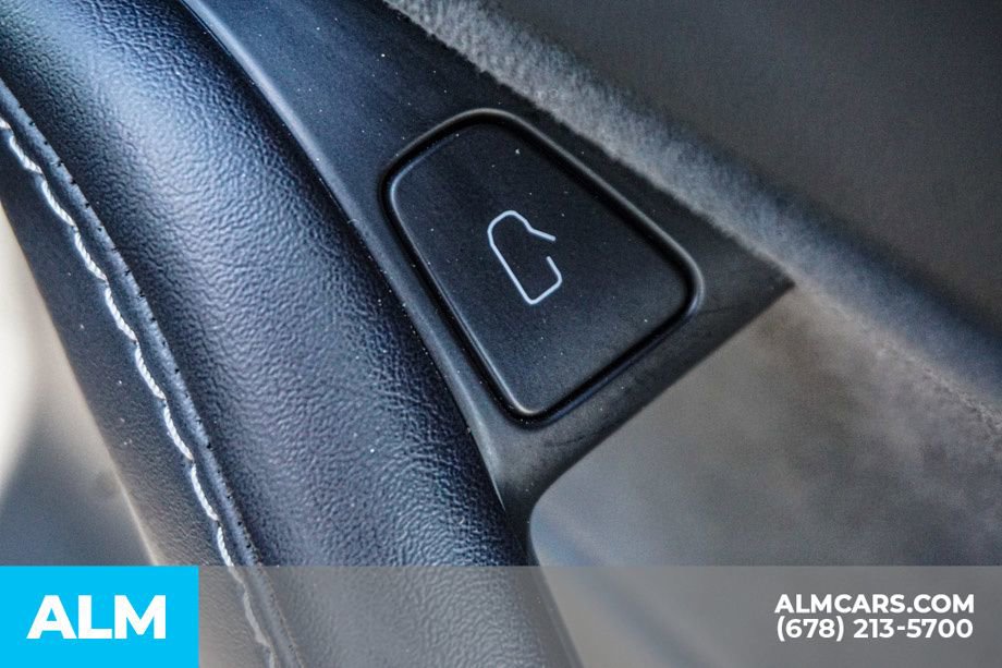 Used 2021 Tesla Model Y Long Range AWD/4WD image 54