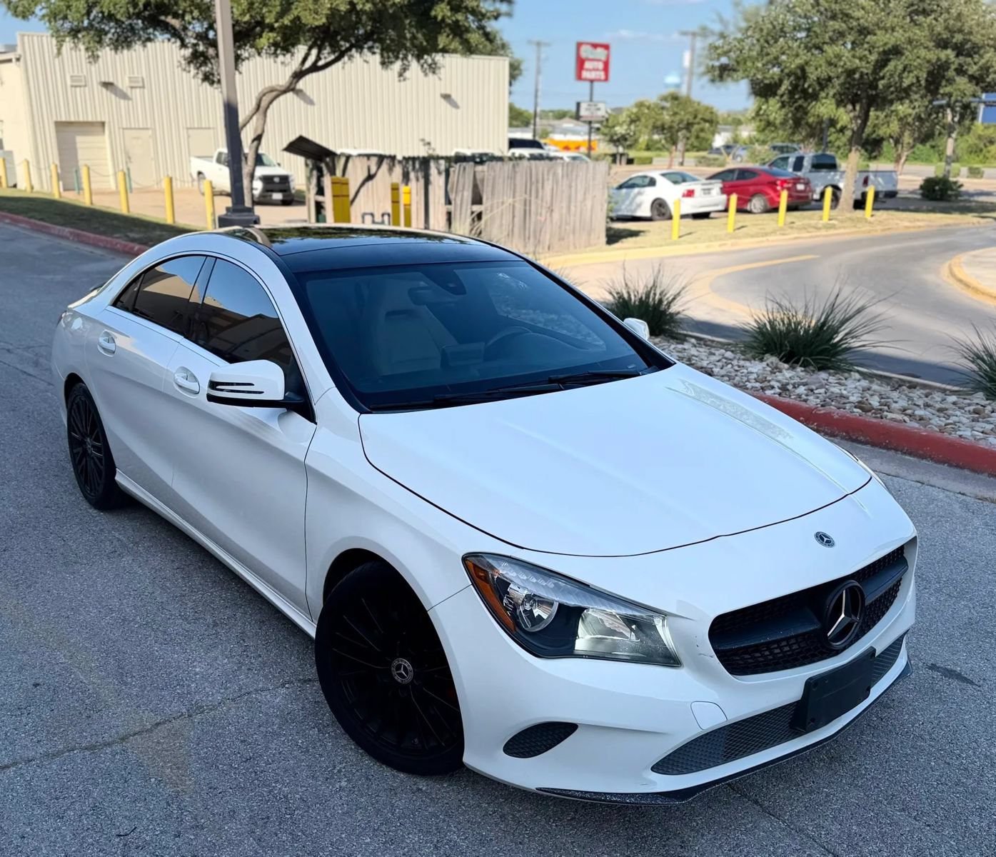 Used 2017 Mercedes-Benz CLA 250 image 30