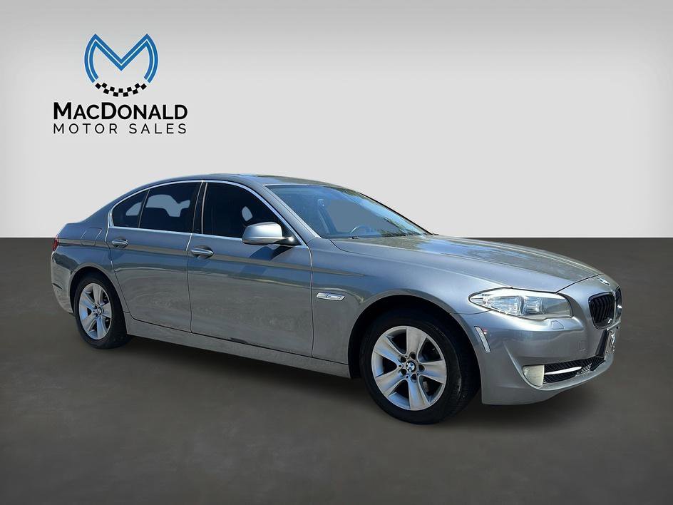 Used 2011 BMW 528i Sedan RWD image 2
