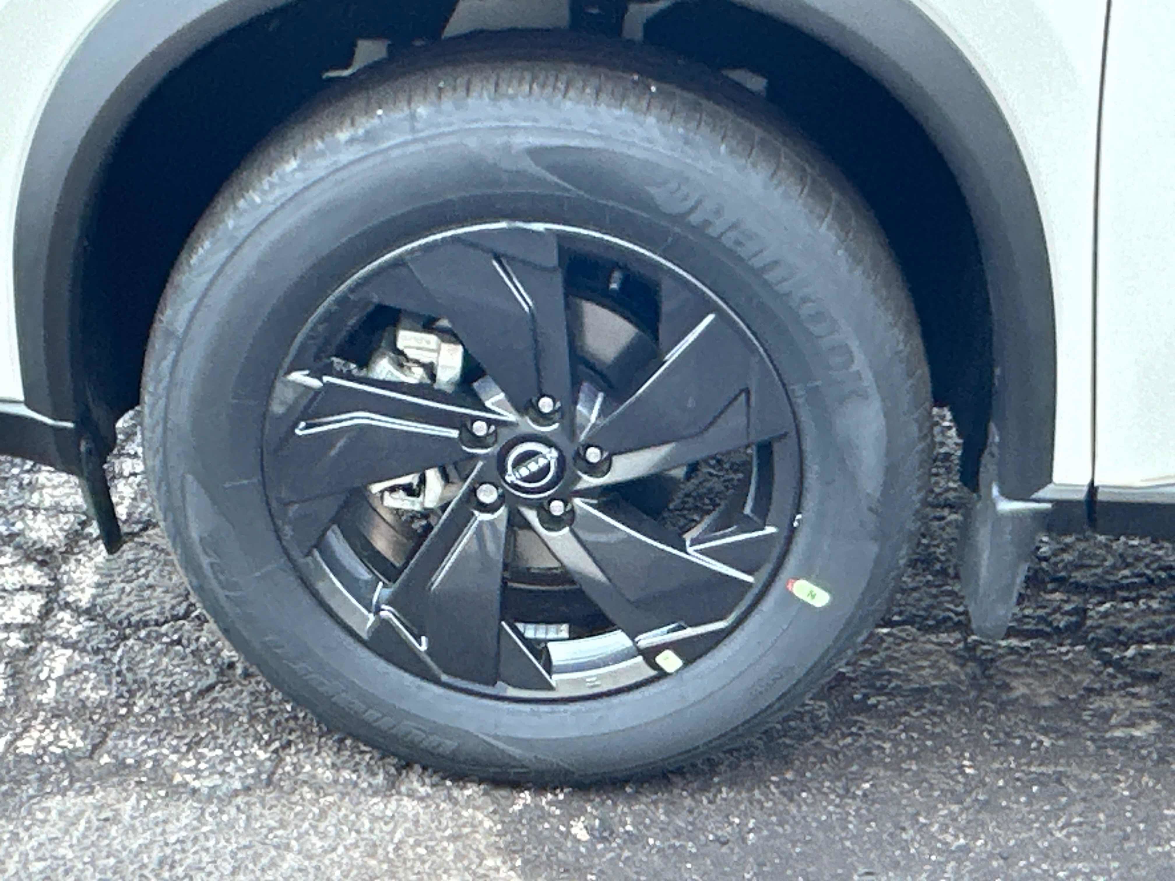 New 2026 Nissan Rogue SV w/ Cold Weather Package AWD/4WD image 8