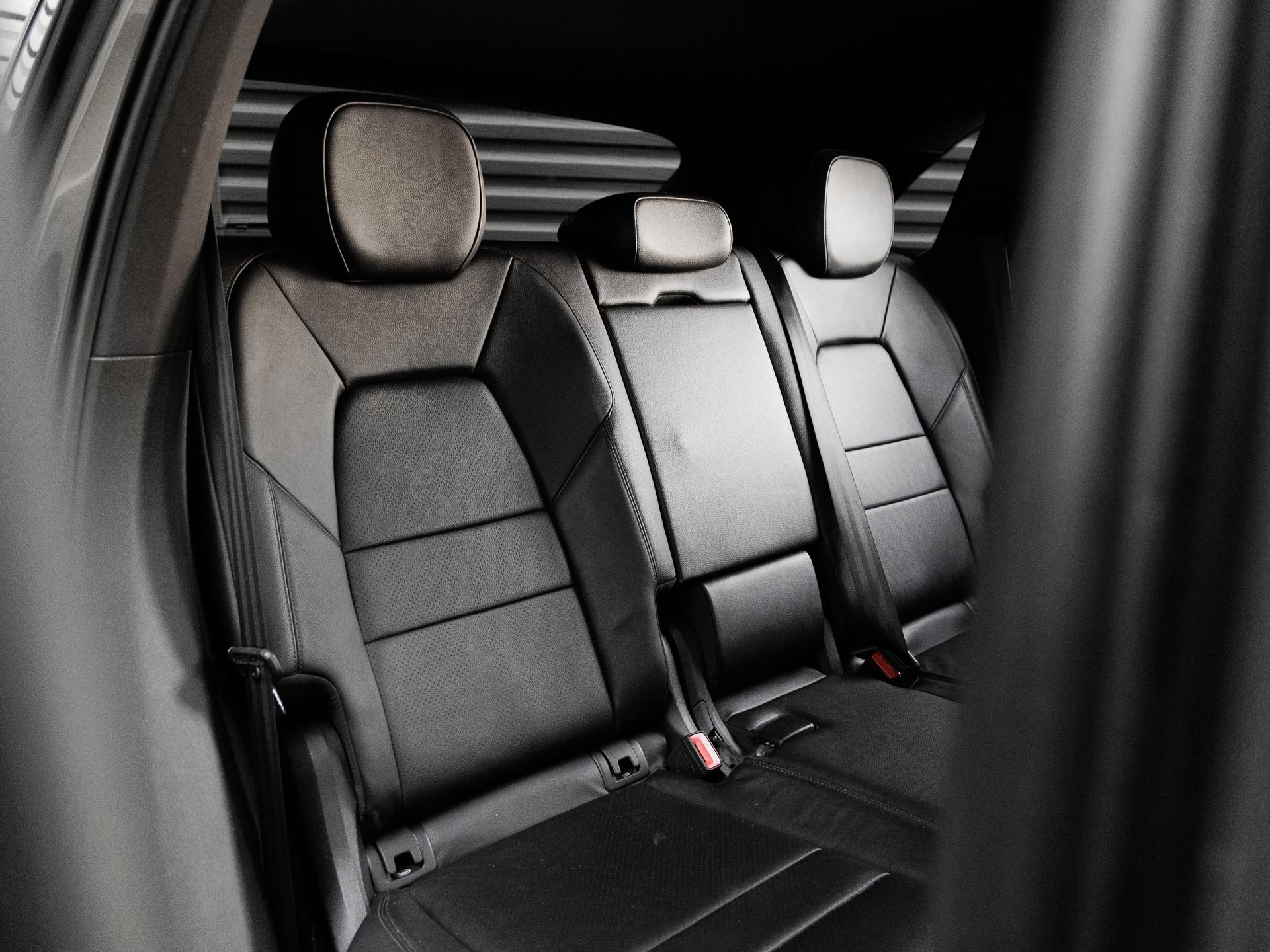 Certified 2020 Porsche Cayenne AWD/4WD image 30