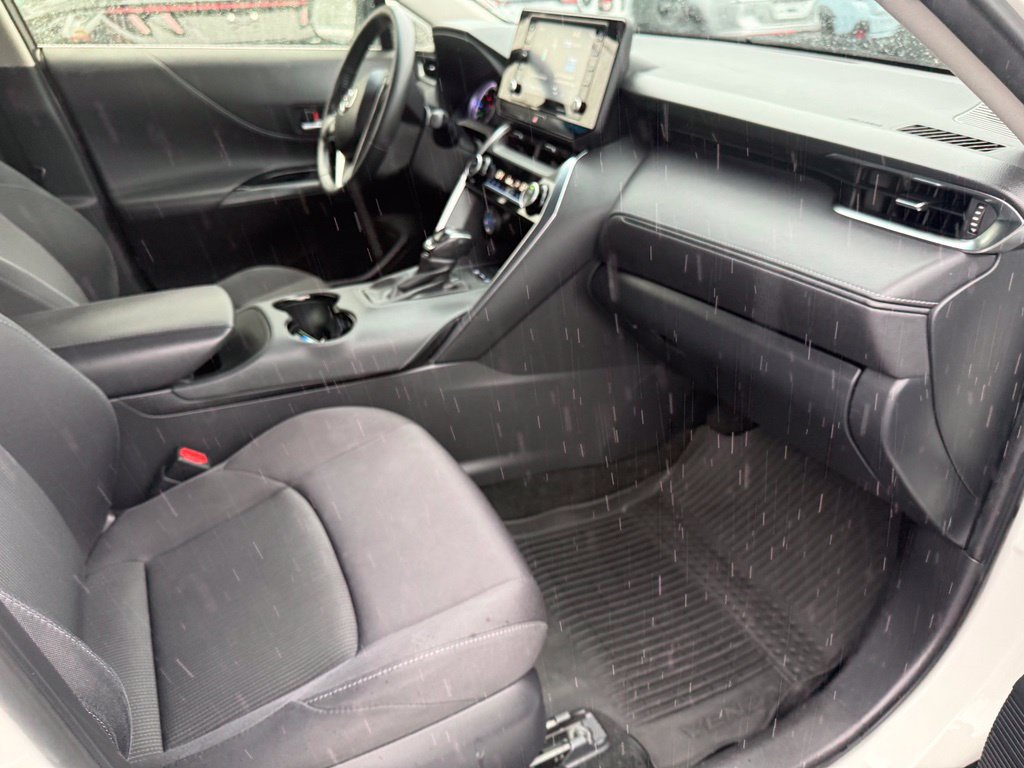 Certified 2021 Toyota Venza LE AWD/4WD image 24
