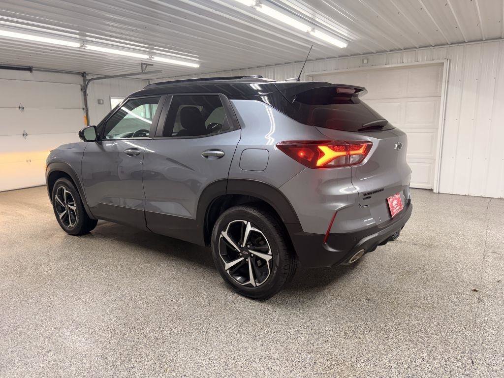 Used 2021 Chevrolet TrailBlazer RS w/ Sun and Liftgate Package AWD/4WD image 4