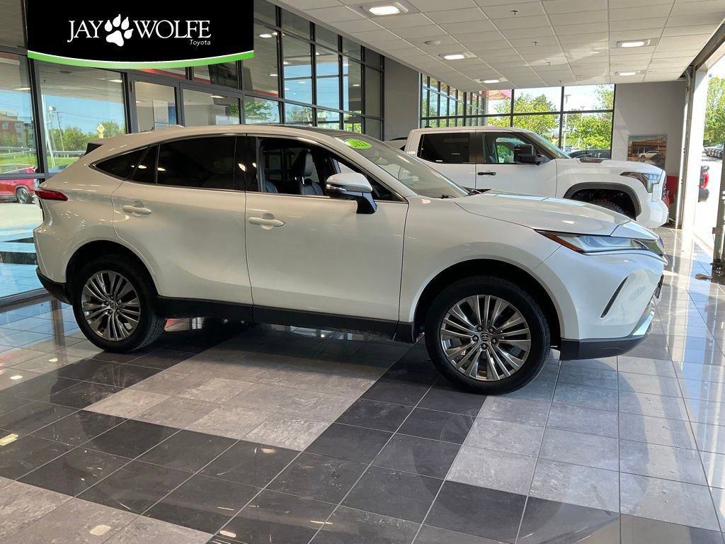 Used 2022 Toyota Venza Limited w/ Advanced Technology Package