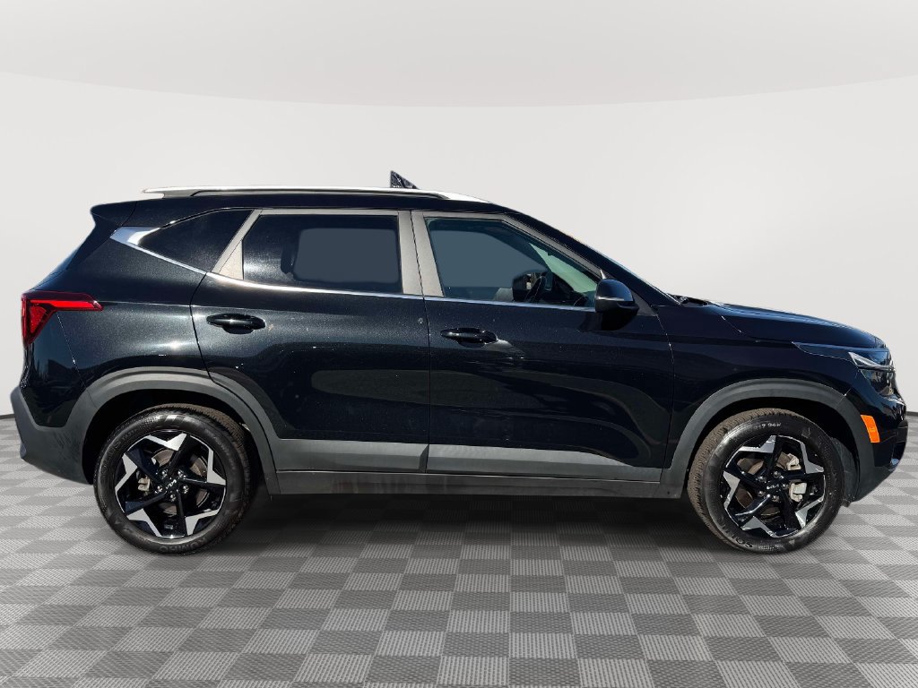 Certified 2024 Kia Seltos EX AWD/4WD image 4