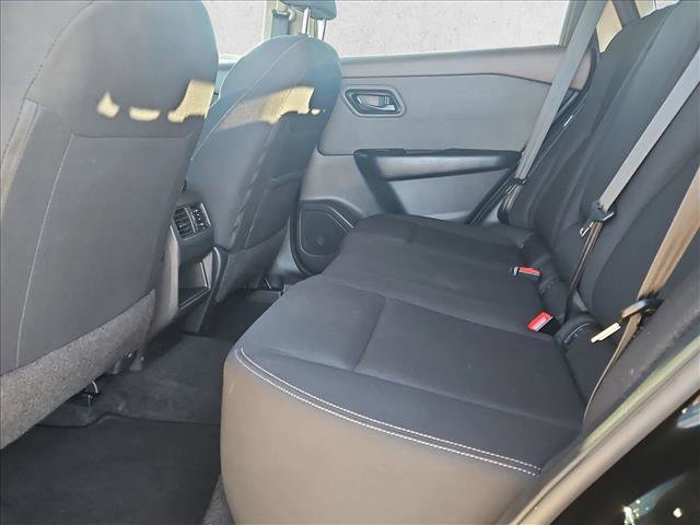 Used 2023 Nissan Rogue S image 19