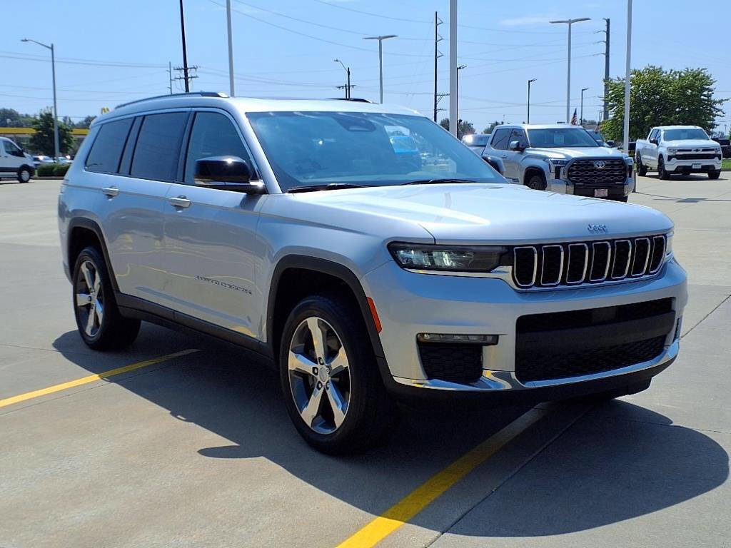 Used 2022 Jeep Grand Cherokee L Limited image 7