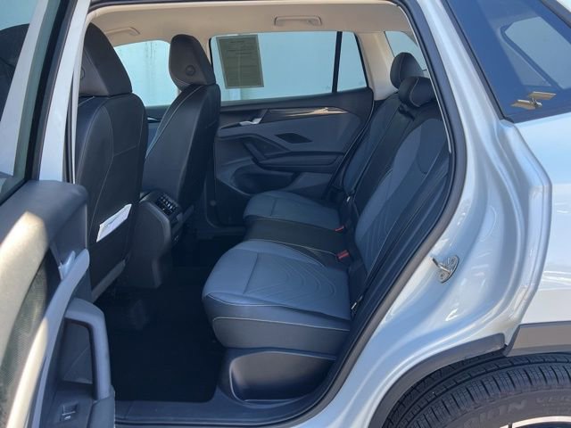 Certified 2025 Volkswagen Tiguan SE image 27