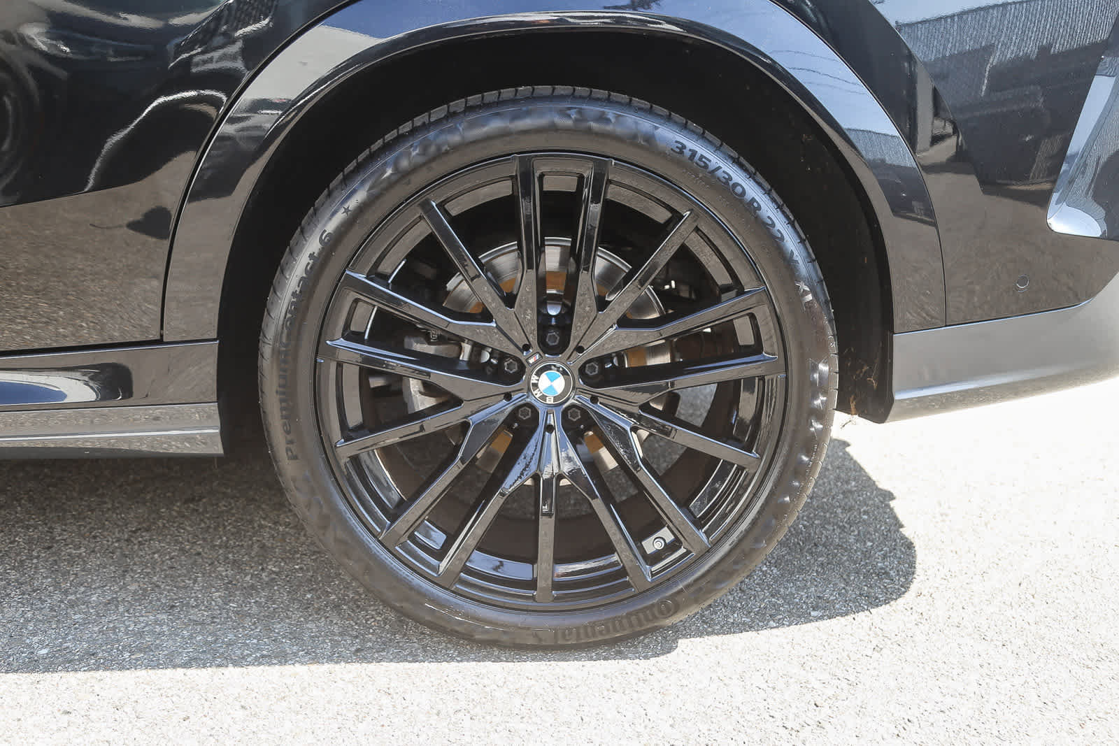 Certified 2023 BMW X6 xDrive40i w/ M Sport Package image 8