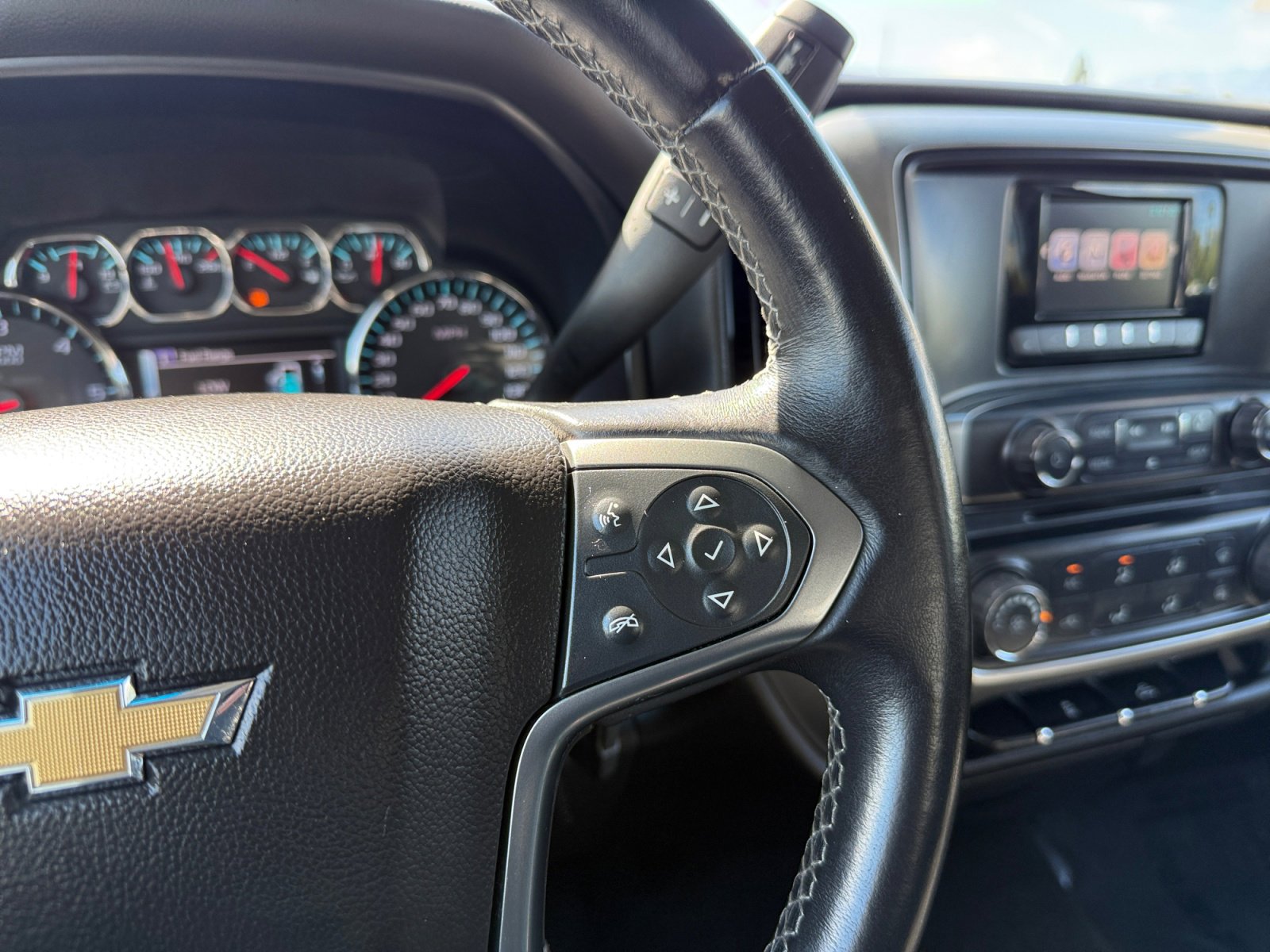 Used 2014 Chevrolet Silverado 1500 LT image 17