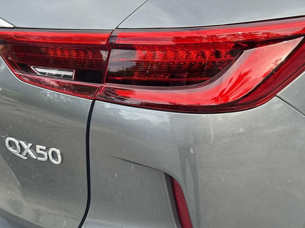 Used 2021 INFINITI QX50 Luxe image 28