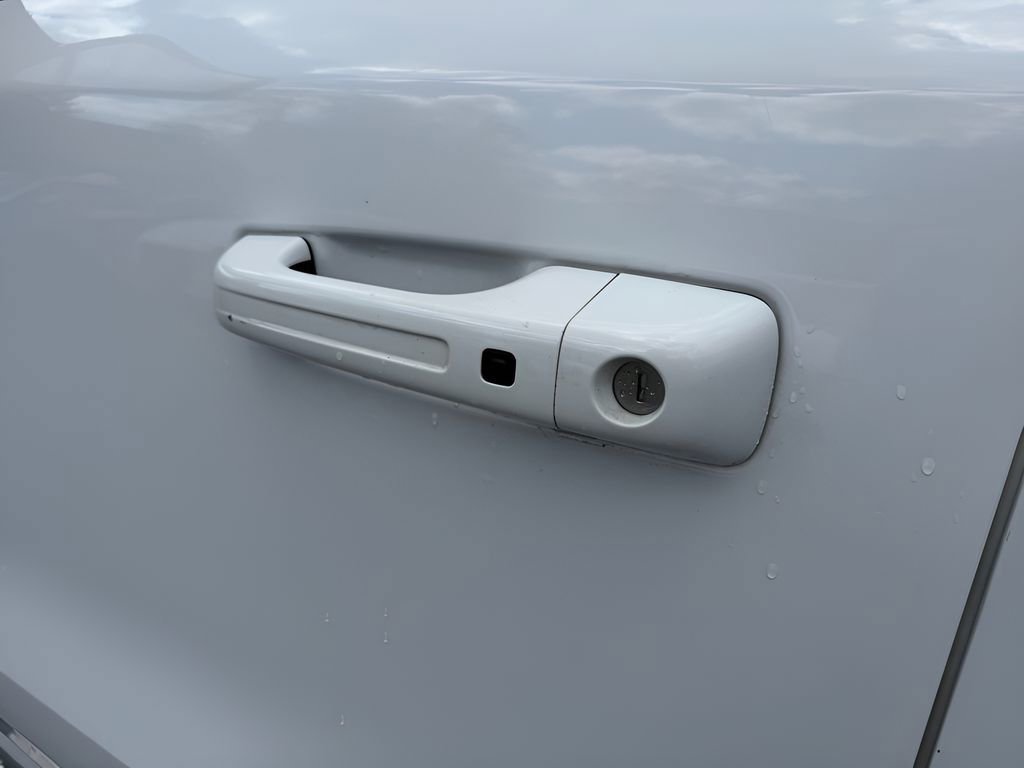 Used 2021 RAM 1500 Laramie w/ Sport Appearance Package image 13