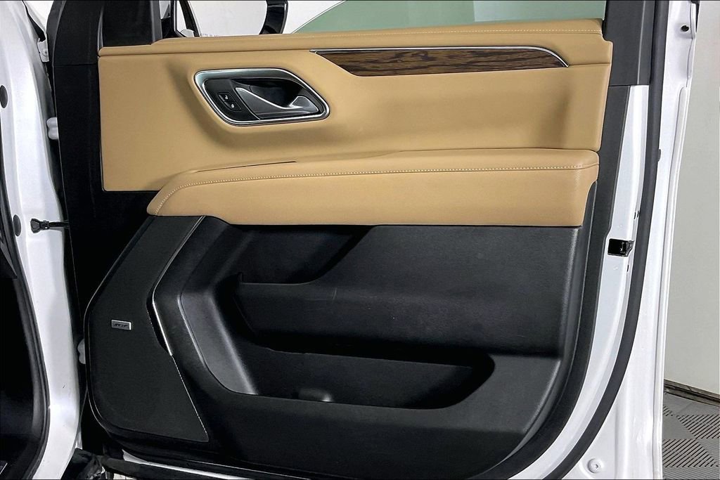 Used 2023 Chevrolet Tahoe Premier w/ Premium Package AWD/4WD image 26