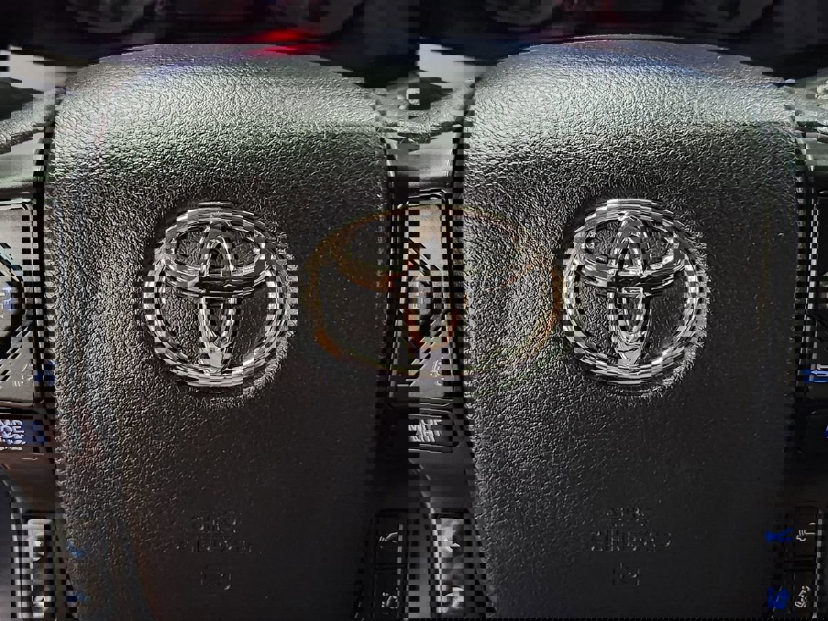 Used 2021 Toyota Tacoma SR image 47