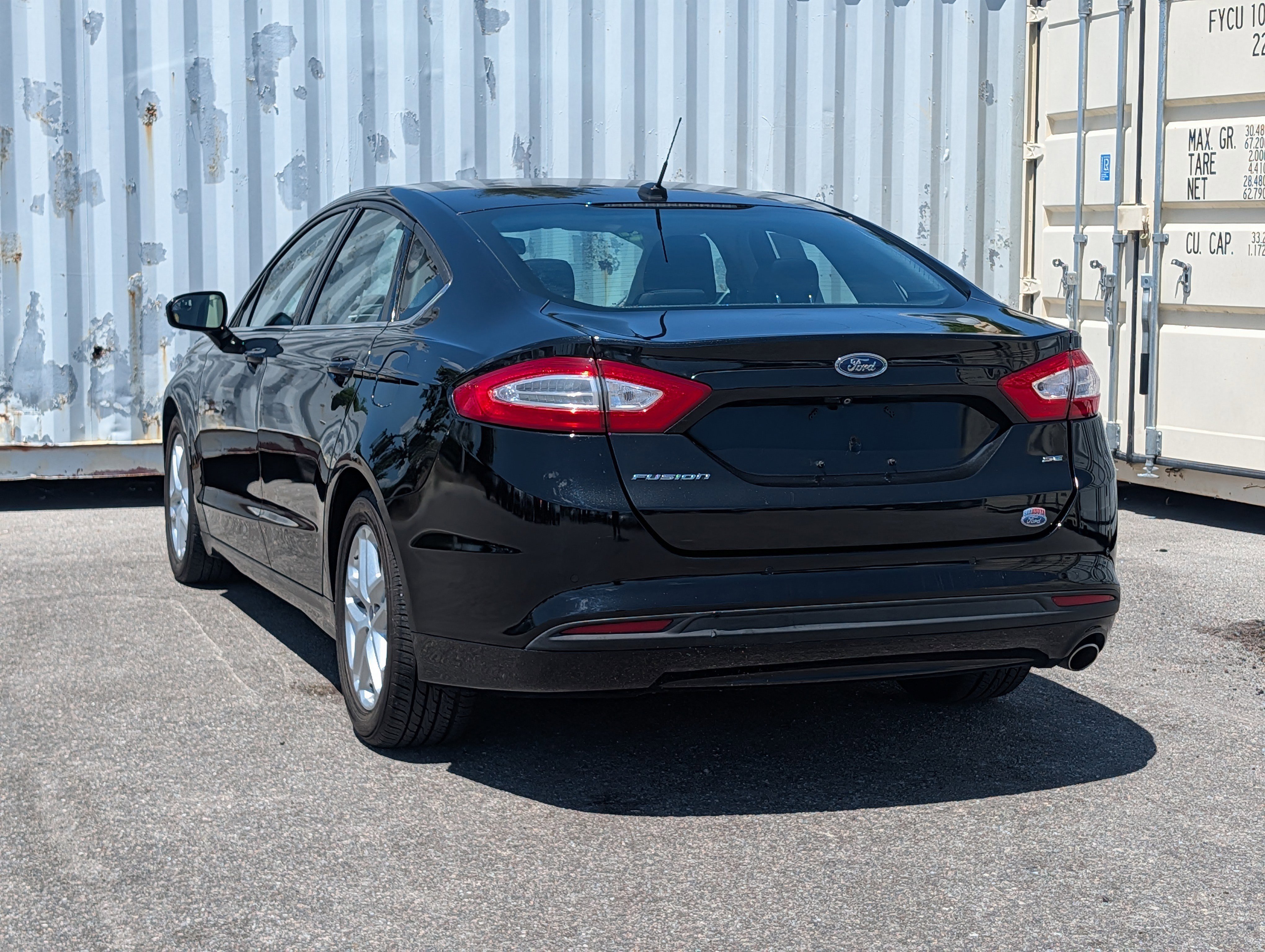 Used 2015 Ford Fusion SE FWD image 6