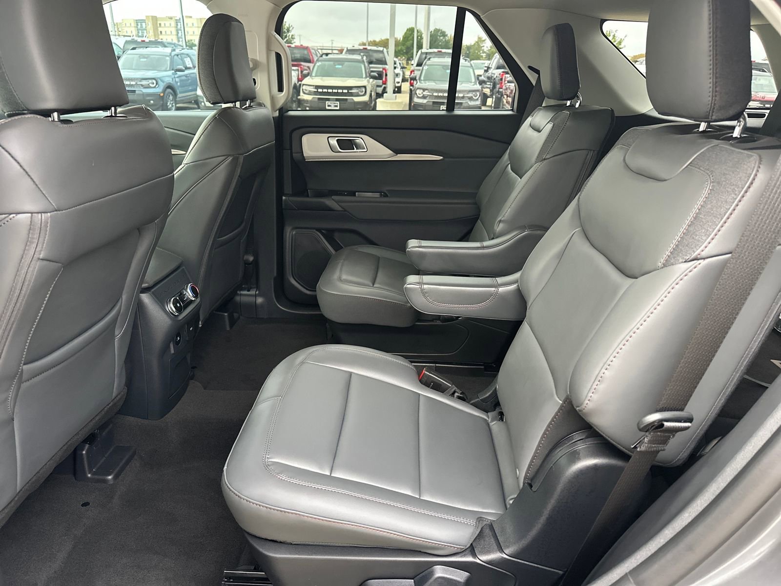 New 2026 Ford Explorer Active w/ Active Comfort Package image 54
