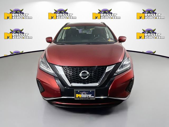Used 2019 Nissan Murano SV image 2