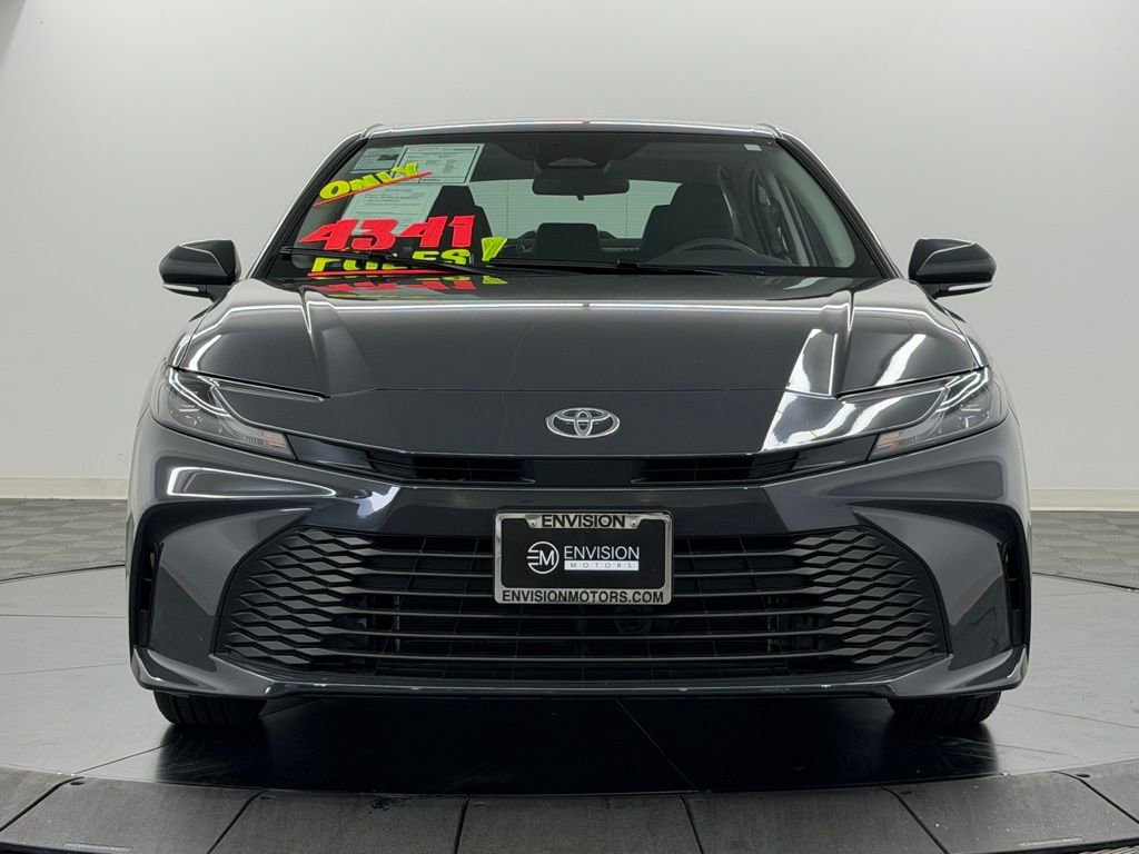 Used 2026 Toyota Camry LE image 5