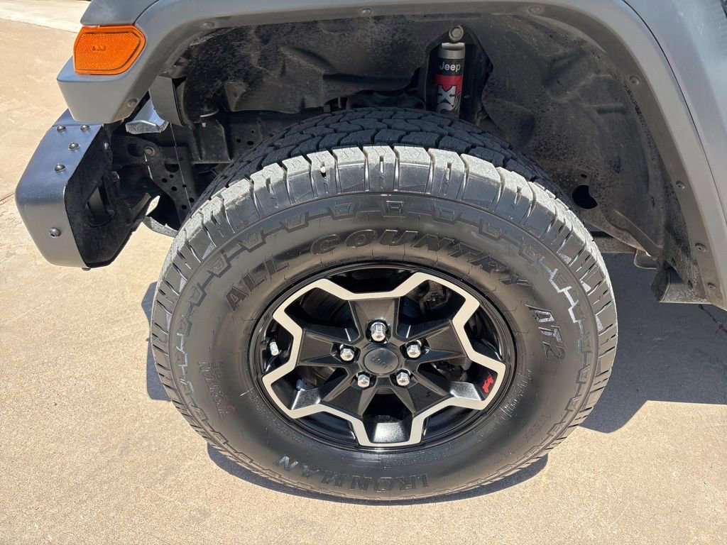 Used 2020 Jeep Gladiator Rubicon w/ Uconnect 4C Nav & Sound Group image 9