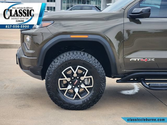 Used 2024 GMC Canyon AT4X AWD/4WD image 12