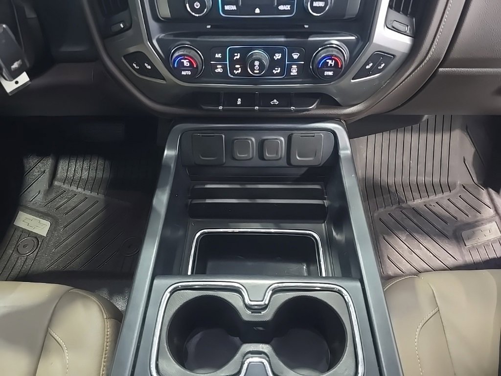 Used 2018 Chevrolet Silverado 1500 LTZ image 26