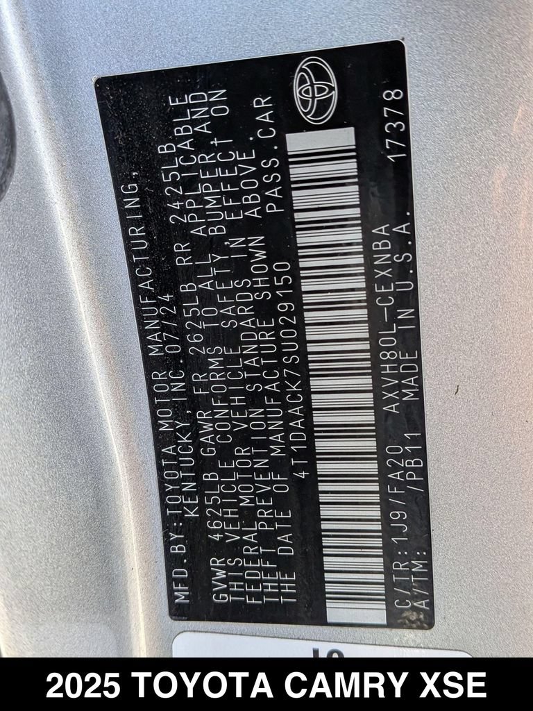 Used 2025 Toyota Camry LE FWD image 24