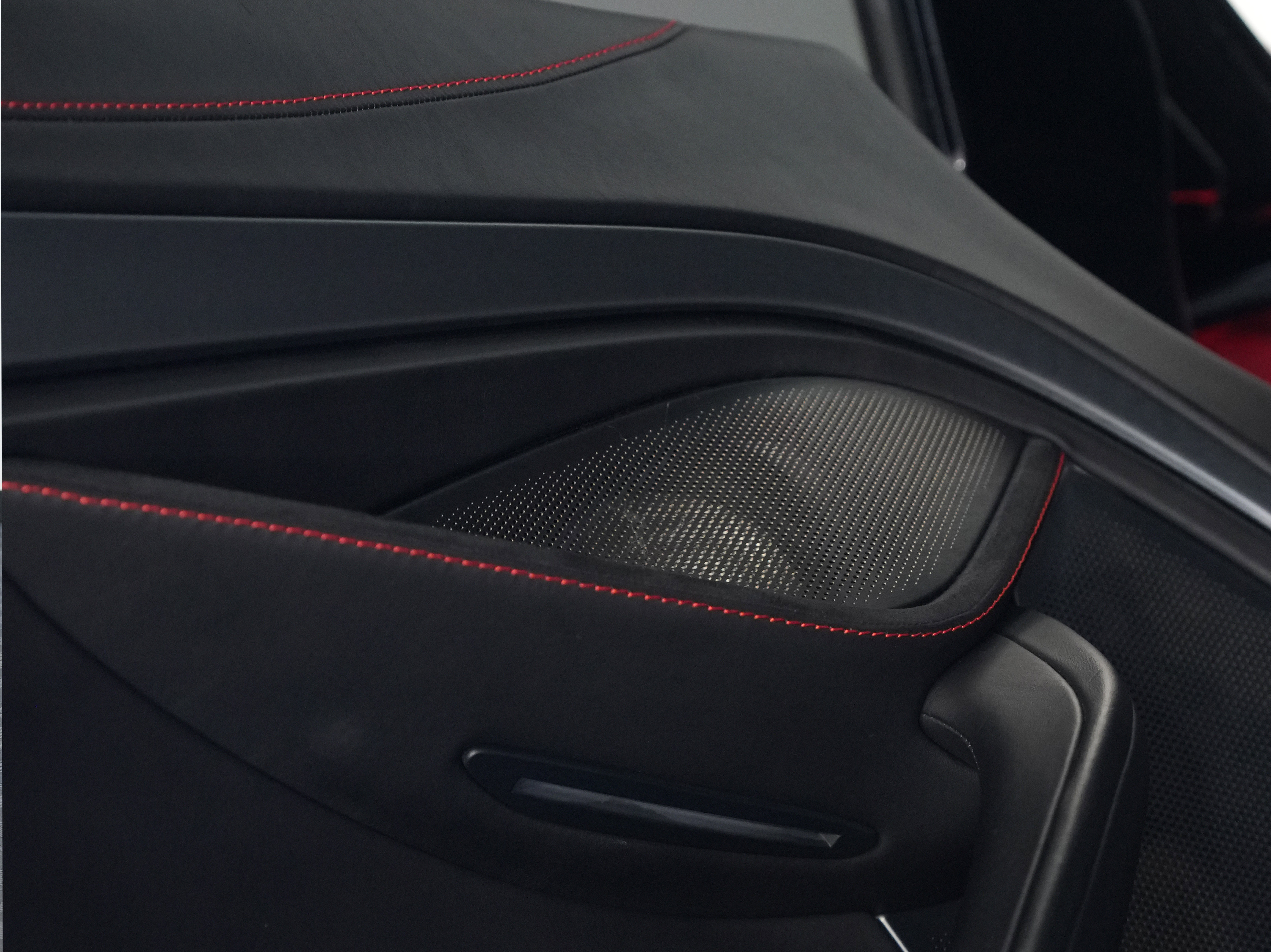 Used 2024 McLaren 750S image 31