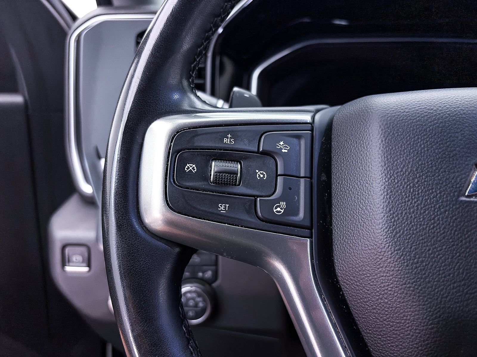 Used 2023 Chevrolet Silverado 1500 LT Trail Boss AWD/4WD image 29