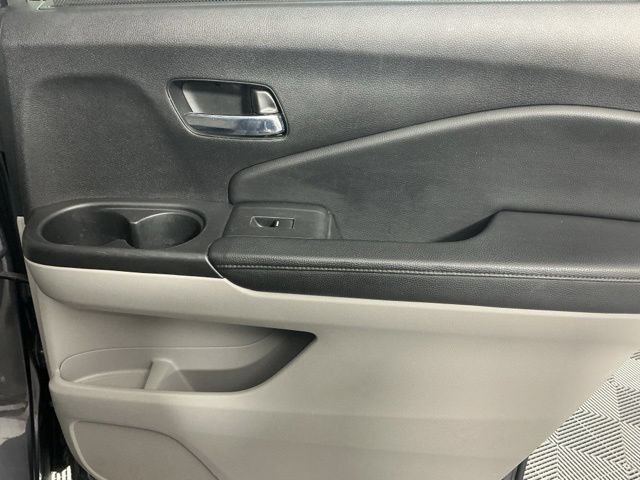 Used 2019 Honda Pilot Touring image 11
