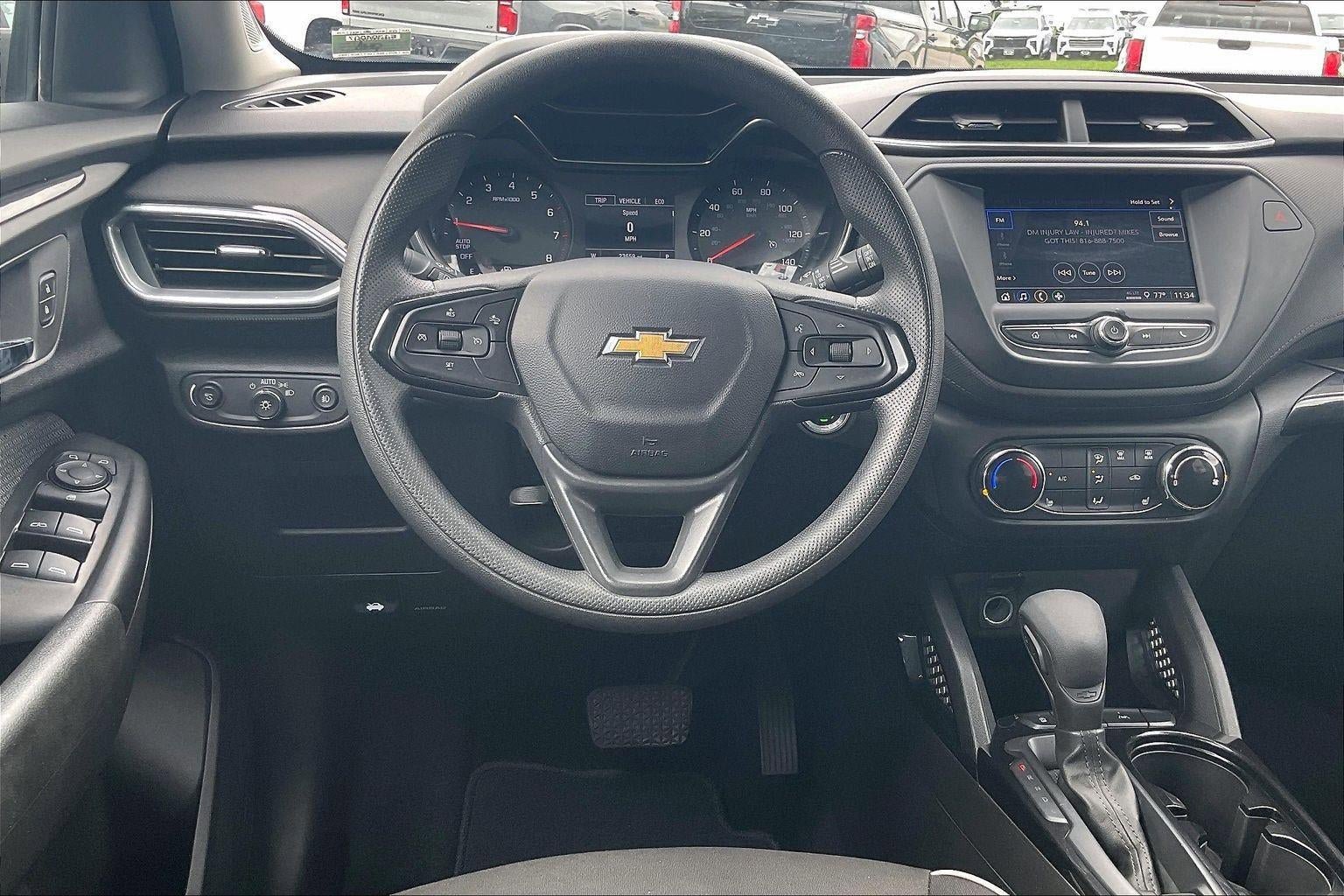 Used 2023 Chevrolet TrailBlazer LT FWD image 5