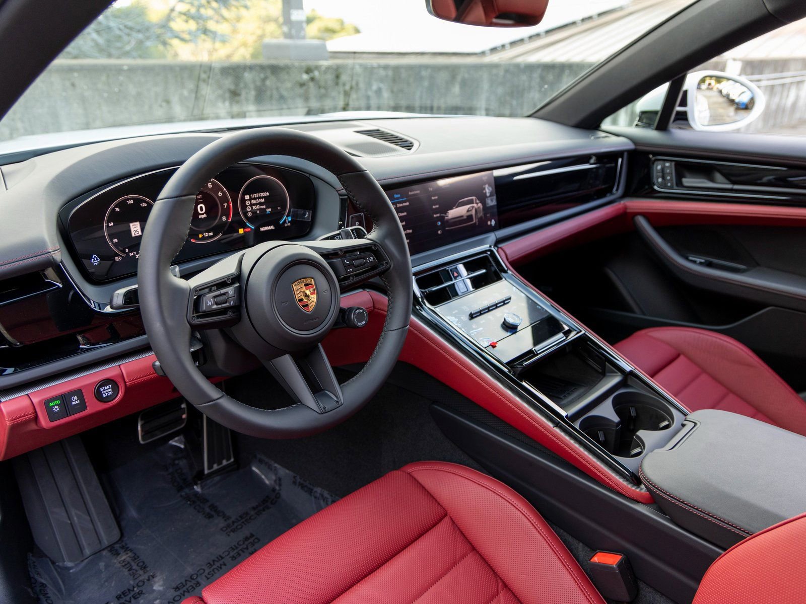 New 2026 Porsche Panamera 4 image 4