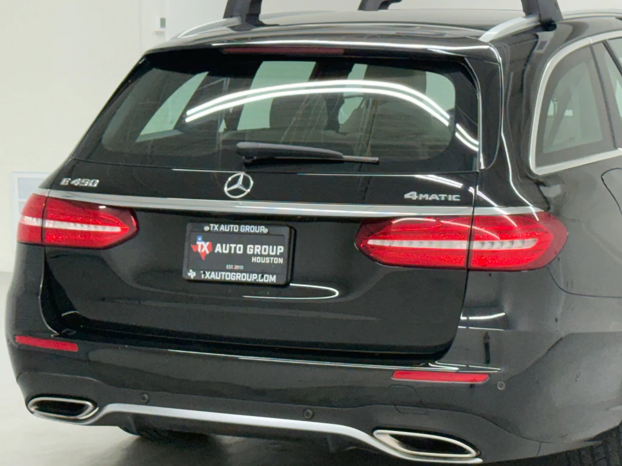 Used 2020 Mercedes-Benz E 450 4MATIC Wagon image 40