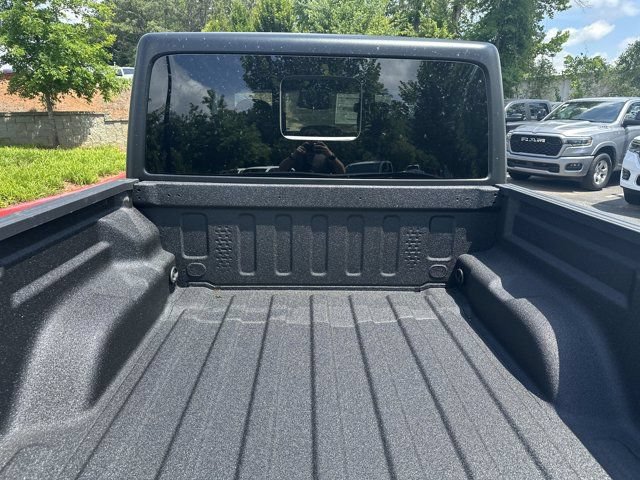New 2026 Jeep Gladiator Sport AWD/4WD image 17