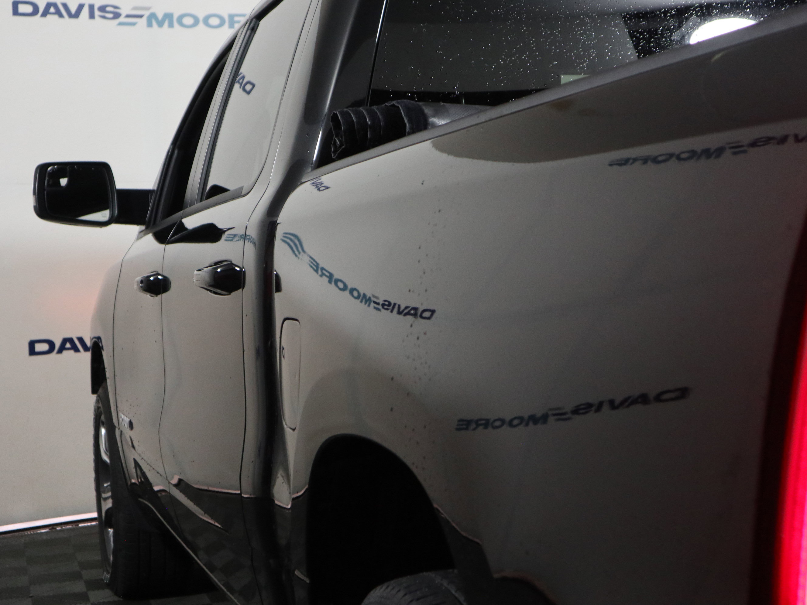 Used 2023 RAM 1500 Laramie AWD/4WD image 10