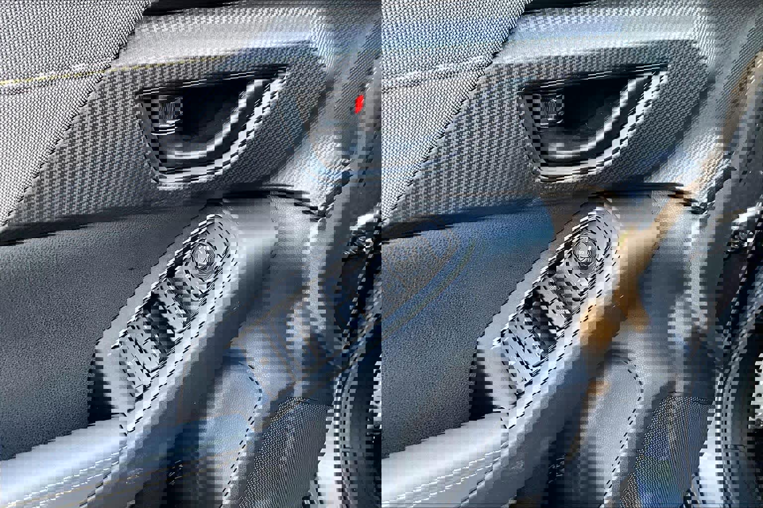 Used 2025 Subaru Crosstrek 2.5i Sport w/ Popular Package #3A AWD/4WD image 31